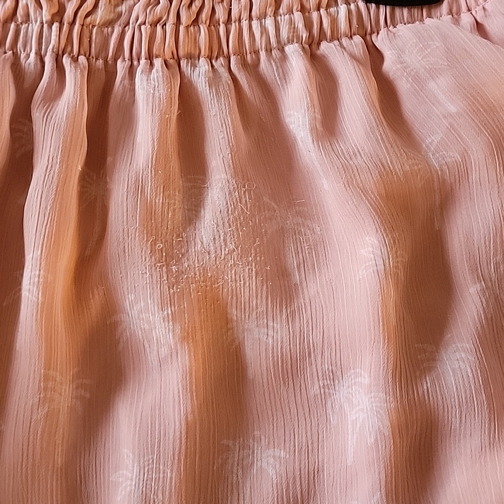 Beautiful Lauren Conrad skirt, women's large. Salmon colored. - Picture 9 of 9